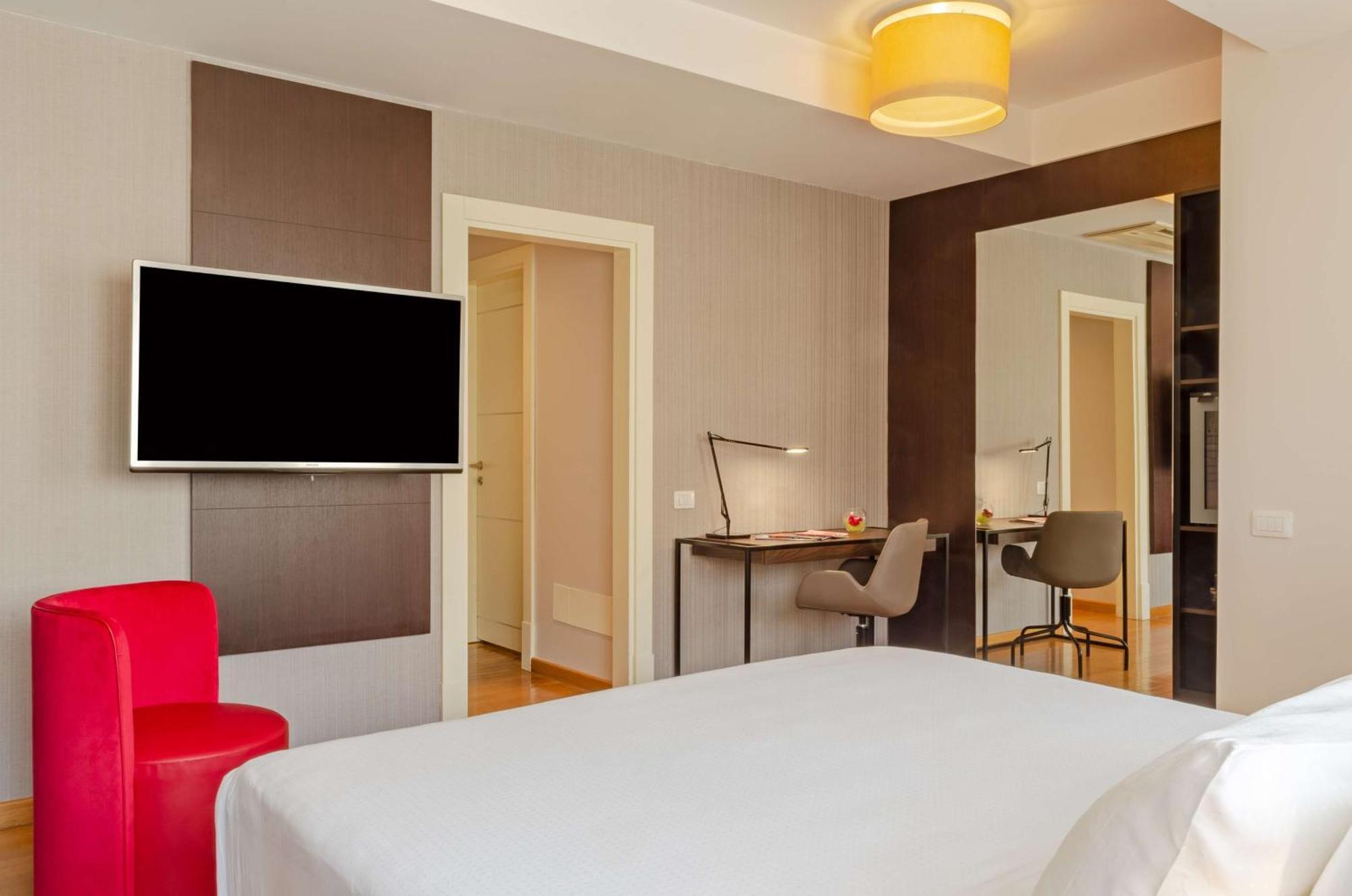 Hotel NH Collection Roma Giustiniano Esterno foto