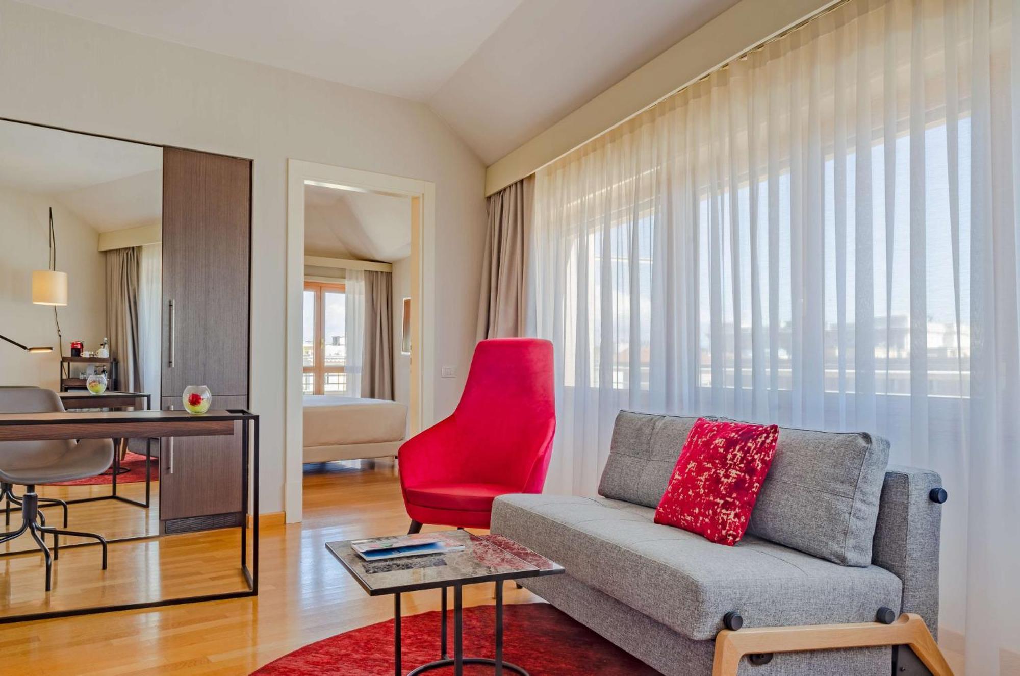 Hotel NH Collection Roma Giustiniano Esterno foto