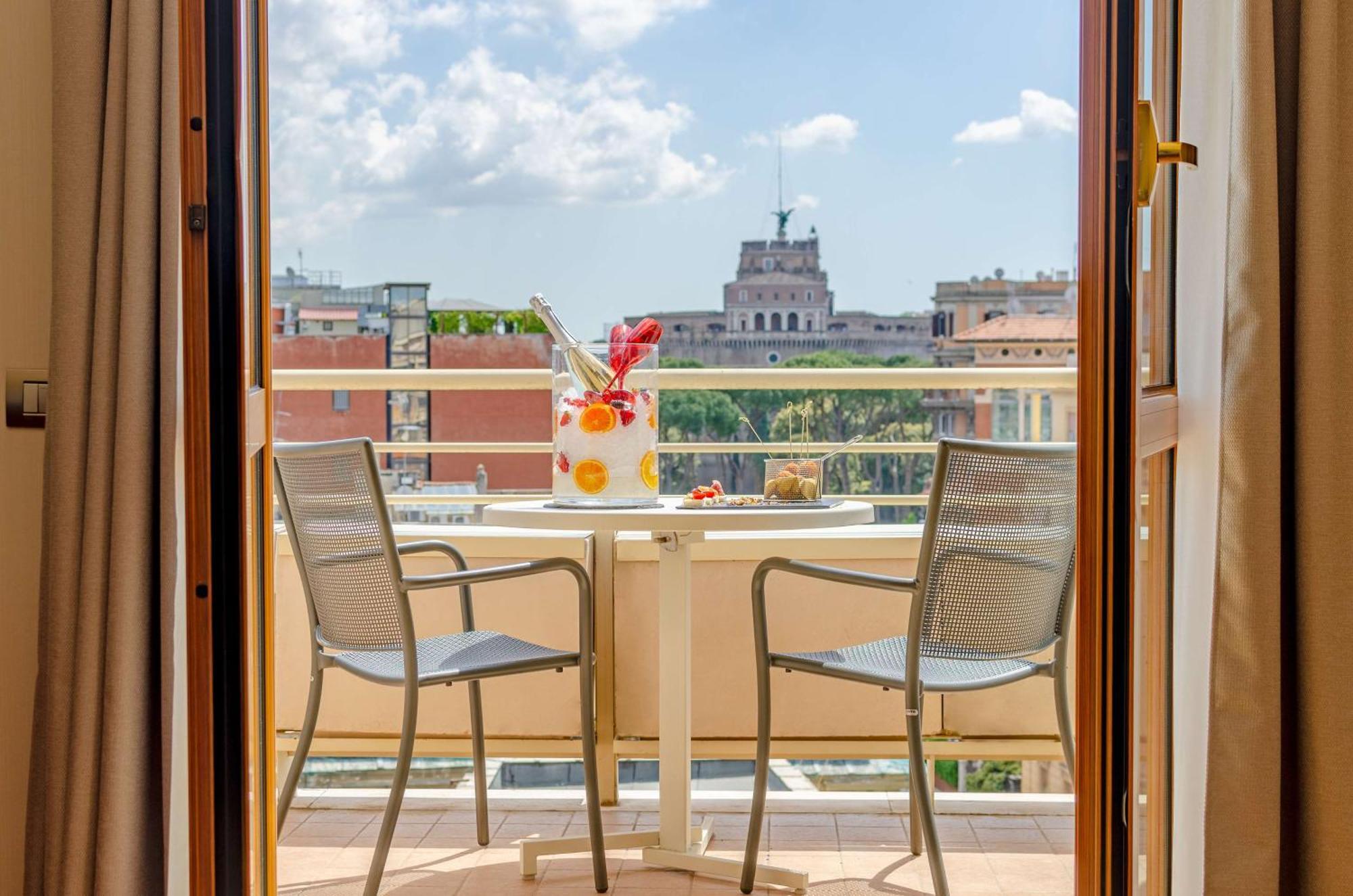 Hotel NH Collection Roma Giustiniano Esterno foto